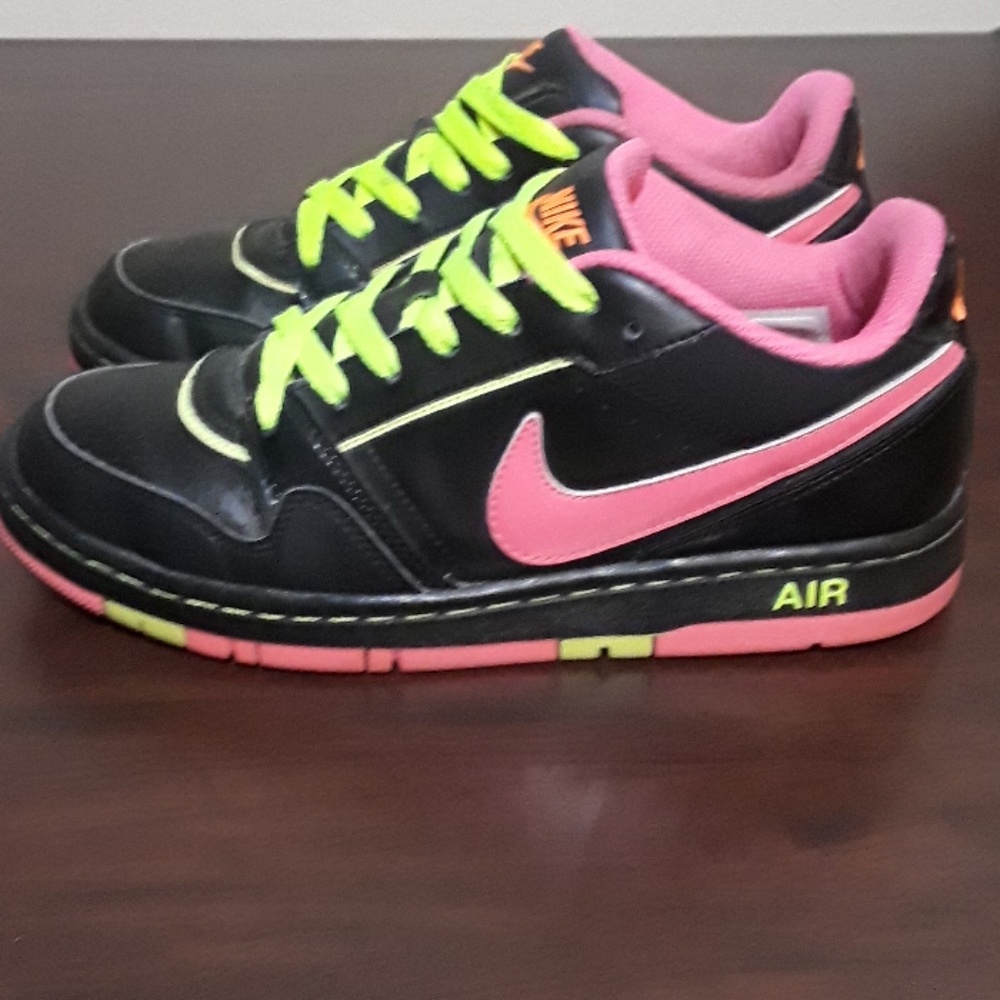 Rare Nike Air Prestige women's shoes size 8.5